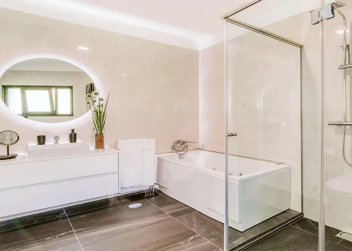 别墅 Belmonte By Lovelystay *