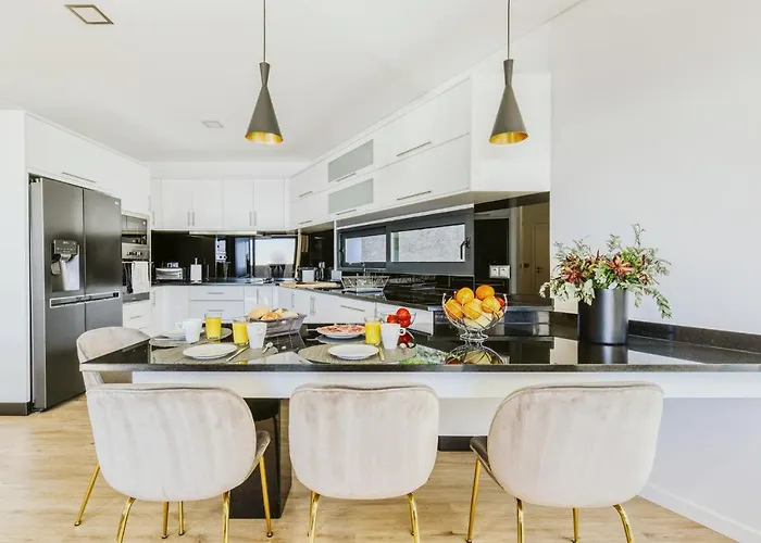 Belmonte By Lovelystay 蓬他达维托亚